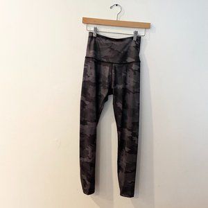 Beyond Yoga Luxe Camo Legging Size Small